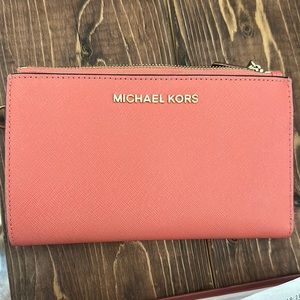 Michael Kors Wristlet/Wallet
